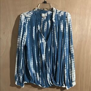 Knox Rose Blue and White Blouse